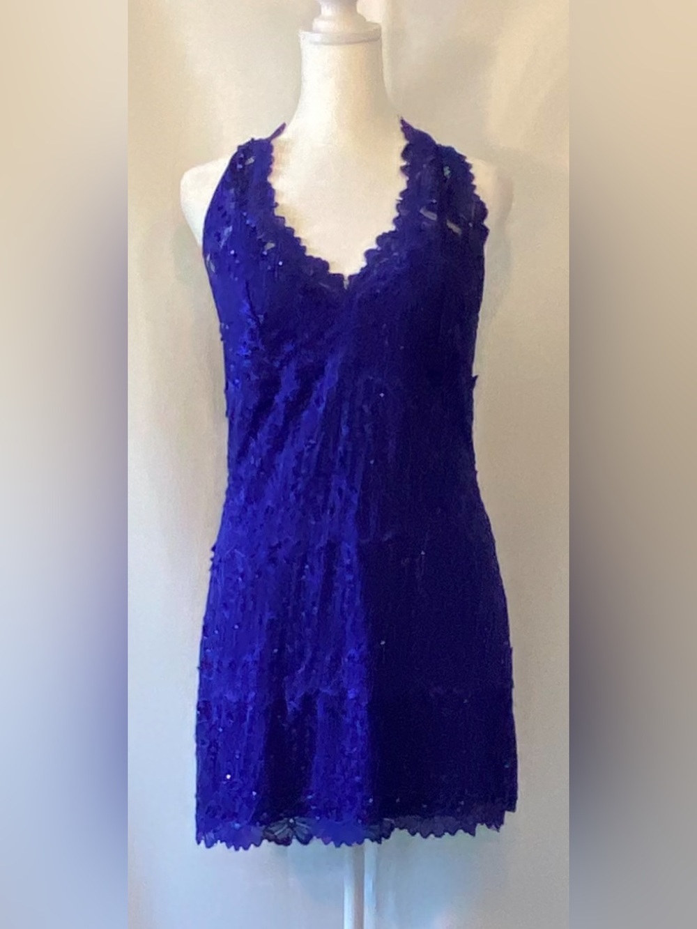 Le Chateau Violet Blue Mermaidcore Halter Style Lined Lace Mini Cocktail Dress